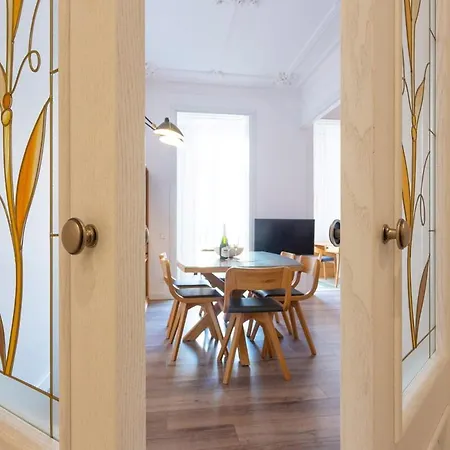 Moderno Y Espacioso En Calle Mallorca Apartmán